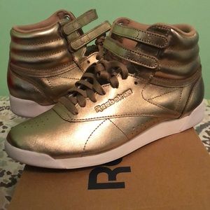 Reebok metallic women size 7.5